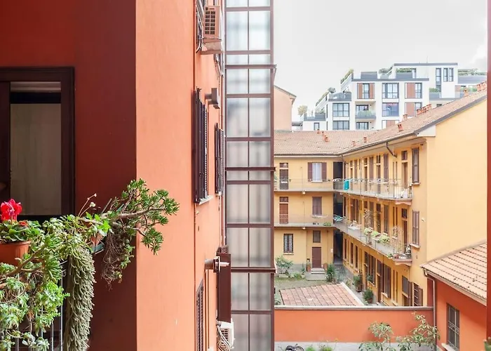 Lovely Studio - Heart Of Milan